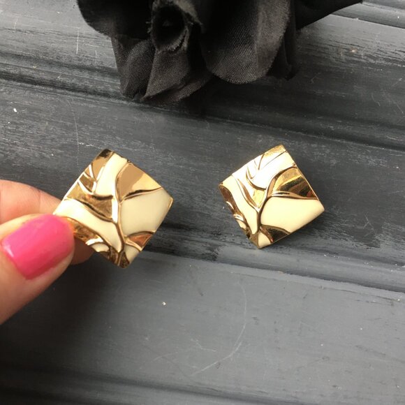 Vintage Red + Gold Earring Lot (Lot of 3) - Picture 3 of 9